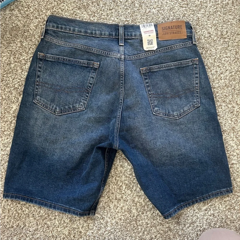 NWT Signature by Levi Strauss Men's Dark Blue Jean Shorts Denim Casual 32